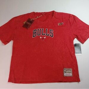 Chicago Bulls T-shirt Women's L Large Mitchell & Ness Red NBA Acid Wash